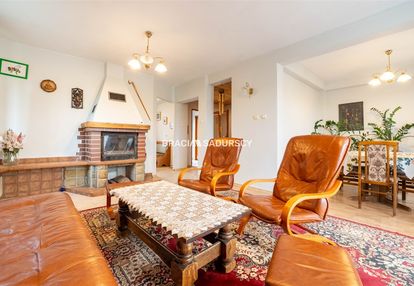 Dom, 17 arów zieleni, staw, taras, garaż – rożnowa