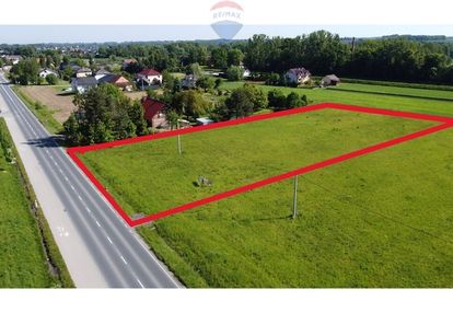 Działka usługowo mieszkaniowa przy głównej drodze