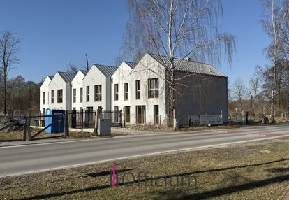 Bardzo funkcjonalny segment z ogródkiem i msc.post