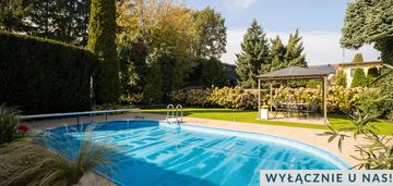 Willa z basenem /technologia/niskie koszty