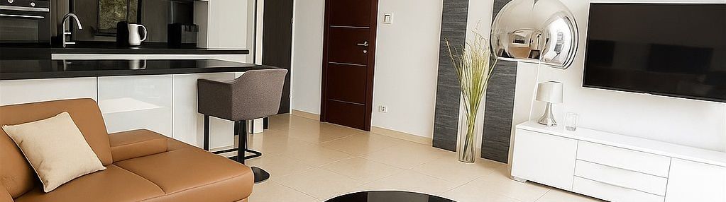 Ludwinowska 11 - basen , siłownia - duży ogródek