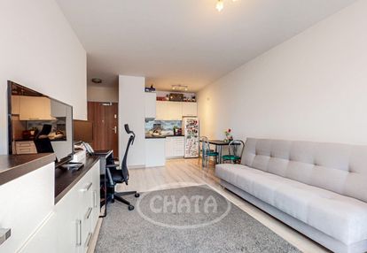 2 pok. mieszkanie z balkonem i komórką - wojaczka