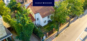 Dom w orłowie nad morzem