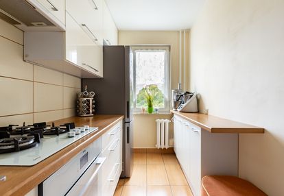 Przestronne mieszkanie z dużym balkonem.