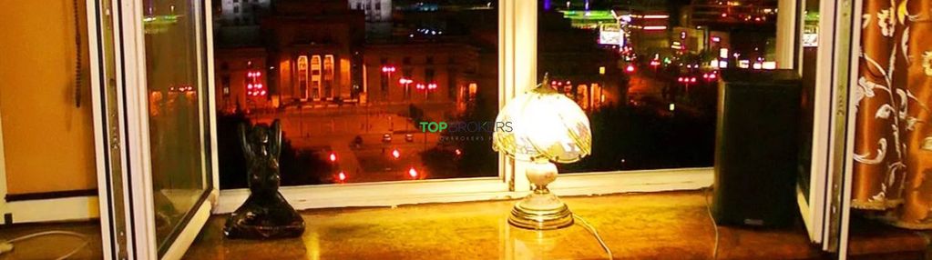 Ciche studio z widokiem na ścisłe centrum