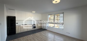 Nowe 3-pok.mieszkanie w redzie-niebieski bursztyn