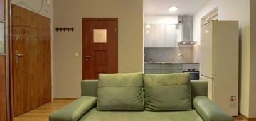 Umeblowana kawalerka z balkonem i m.postojowym