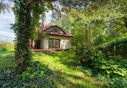 Prywatna leśna enklawa pod warszawą | 2800 m²