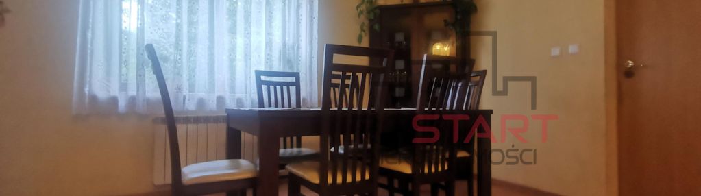 Dom w centrum grodziska mazowieckiego.