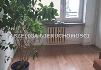 Okol. i urzędu skarbowego, c.o. miejskie, balkon