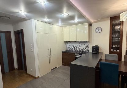 W pełni umeblowane | 62,38 m² | balkon