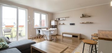Balkon| 80,9 m² | garaż |przestronne