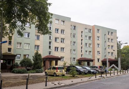 Rozkładowe 2 pokoje, balkon, blisko metra trocka