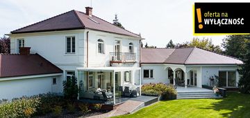 Rezydencja platanowa z basenem