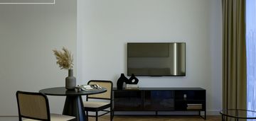 Metro | loggia | parking