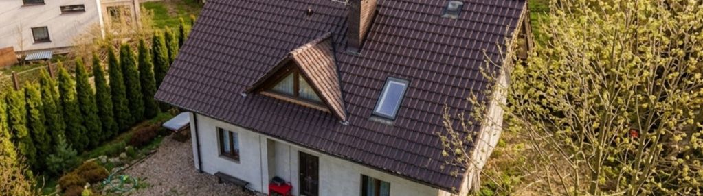 Dom wolnostojący z 2010r w dobrej lokalizacji !