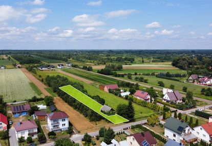 Drewniany dom na 15 arowej działce | kolonia sól