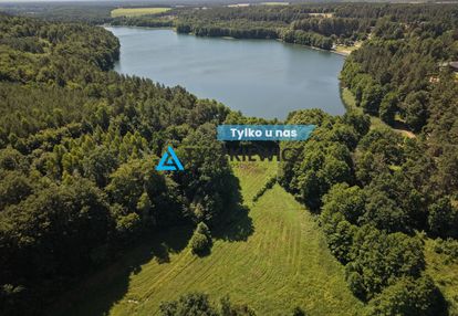 Działka nad jeziorem na sprzedaż
