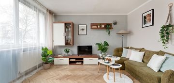 Saska kępa/3p/m2 z balkonem do remontu