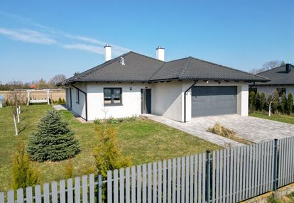 Sprzedaż|dom wolnostojący|4 pokoje|136m2|garaż