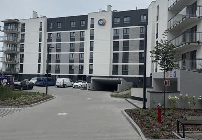 2 pokoje z kluczami / balkon / garaż / 1 piętro
