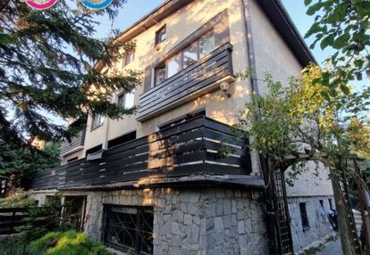 Doskonała lokalizacja, z osobnym lokalem.