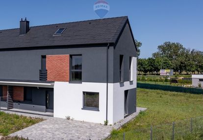 Wyjątkowy funkcjonalny dom, duża działka, obok las