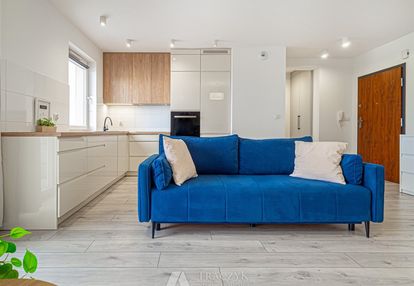 Nowe,szafy,wanna,balkon,parkingautobliskompk