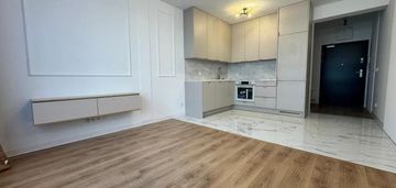 Nowe 2 pokojowe z balkonem w budynku 2024r.