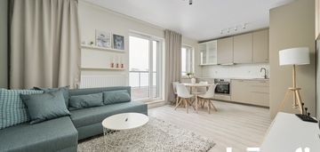 3 pokoje z antresolą i tarasem 32m2 - jagodno