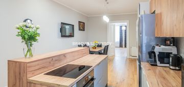 Duże mieszkanie w kamienicy w centrum, po remoncie