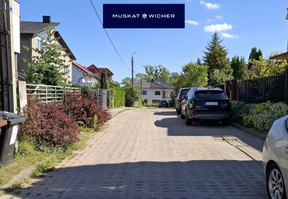 Działka z domem na jasieniu