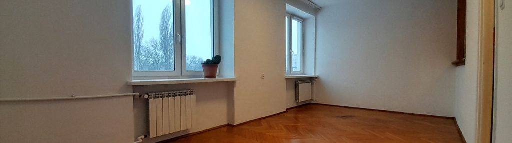 Jasna kawalerka po remoncie | do wprowadzenia.