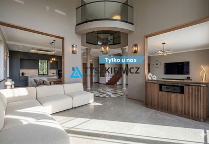 Dom z basenem gdańsk matarnia