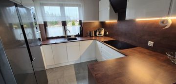 Dom blisko lasów i jezior, wagowo, duża działka