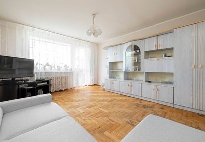 4 pokojowe mieszkanie w nowym porcie-wysoki parter