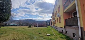 M2 na parterze do remontu  z widokiem na chojnik