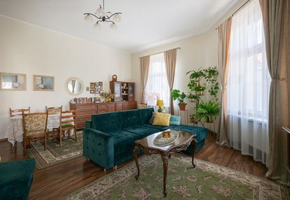 3 klimatyczne pokoje w kamienicy|centrum|cisza!