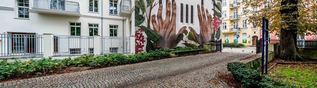 Extra urządzone mieszkanie balkon zieleń centrum