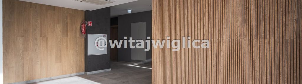 Obok nowego szpitala. wysokie roi, gotowe hit