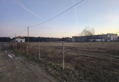 Działka po zabudowę wolnostojącą lub bliźniaczą ;