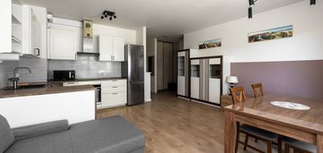 3 pokoje z dużym, zielonym tarasem!