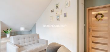 Wieliczka – dwupoziomowe mieszkanie 74 m²