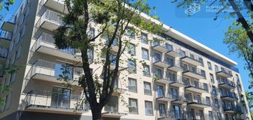 35m² salonu, przy parku.nie znów ciasny apartament