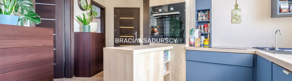 Sprzeedam, 4 pokoje na bohomolca