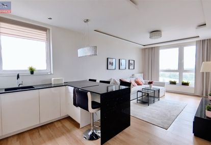 Apartament z widokiem, klimatyzacją i garażem!