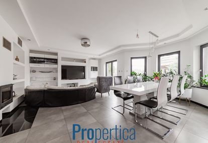 Dom w świetnej lokalizacji