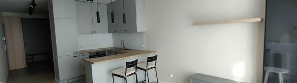 Gotowiec inwestycyjny na gumieńcach, parking