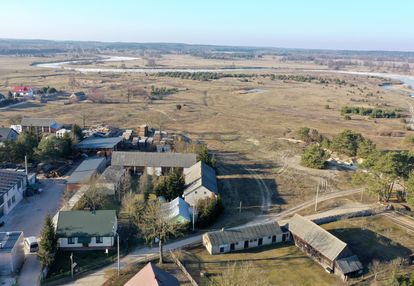 Dom w malowniczej okolicy rybaki w pobliżu rzeki narew