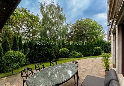 Luksusowy apartament z 3 sypialniami i ogrodem!